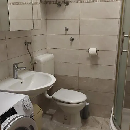 With Parking Space - 24737 Appartement