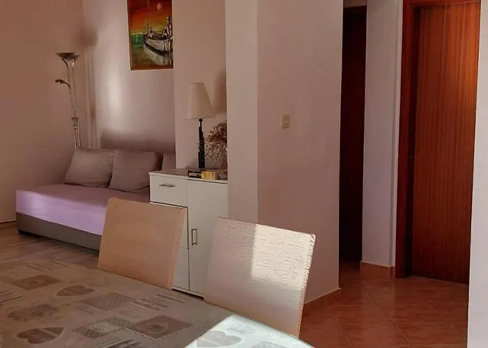 Apartmán With Parking Space - 24737 Vodice